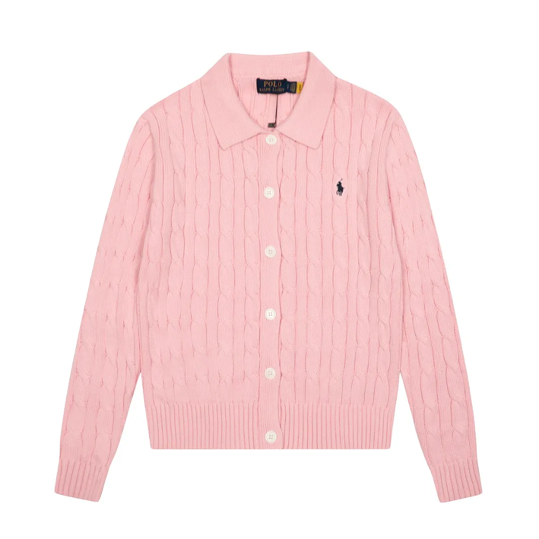 P270 Top quality" Style number: DS822# (not off the shelves all year round) [Ralph Lauren solid color pony embroidered logo lapel twist knitted cardigan] ✅Ralph Lauren Ralph Lauren classic basic versatile lapel knitted cardigan jacket ✅Main supply platform live broadcast Wholesale entity Replacement when out of stock Not off the shelf ✅ZP quality 1:1 version Scan the code to enter the GF website Counter quality ✅Detailed quality is the only one in Guangzhou Imported quality cotton yarn, focusing on high-end, cost-effective, good quality needless to say ✅The version is restored to the original order, the maximum size can be worn up to 160 pounds, loose, comfortable and stress-free ✅The upper body is simple and easy to match, ootd must-have style, good-looking clothes are never picky, a must-have recommendation for couples. Size: S-XL Color: black white gray almond light blue khaki pink burgundy Chinese red navy white label navy red label